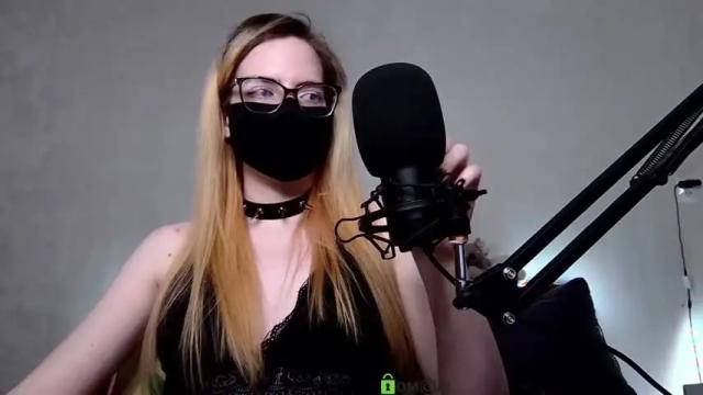 Image 2 of amber_candyfloss Stream on Chaturbate on 14 months ago