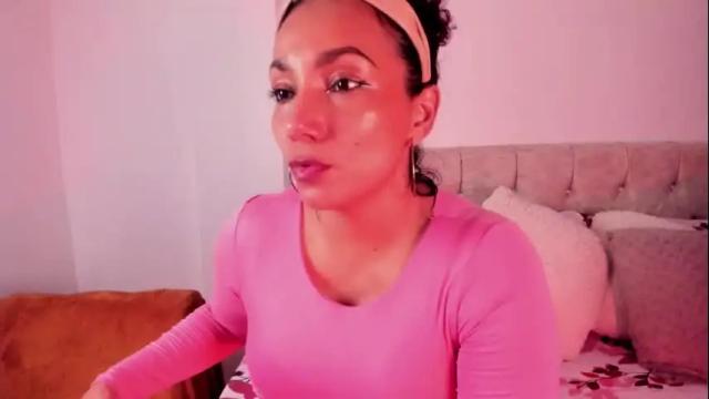 Image 6 of amber_demons Stream on Chaturbate on 1 month ago