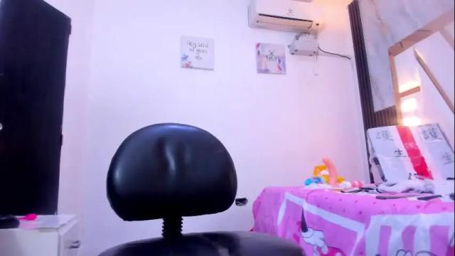 Image 7 of amber_diior Stream on Chaturbate on 1 month ago