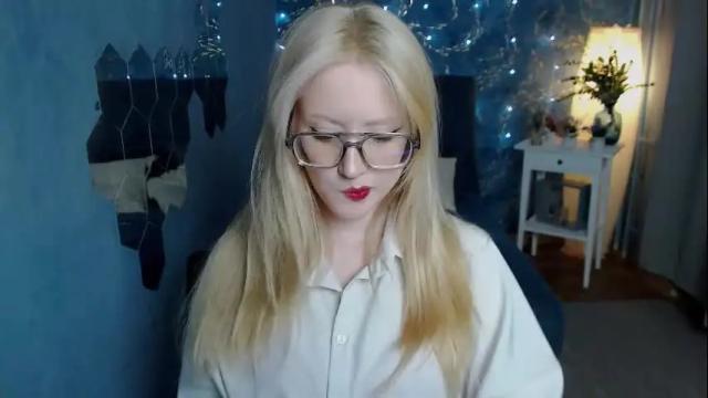 Image 3 of amber_flynn Stream on Chaturbate on 1 month ago