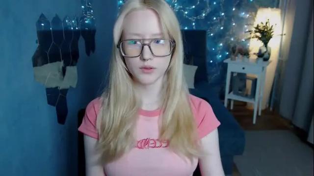 Image 4 of amber_flynn Stream on Chaturbate on 1 month ago