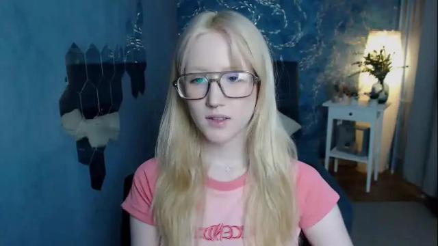 Image 4 of amber_flynn Stream on Chaturbate on 1 month ago