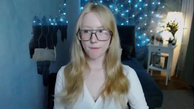 Image 7 of amber_flynn Stream on Chaturbate on 1 month ago