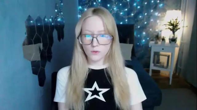 Image 10 of amber_flynn Stream on Chaturbate on 1 month ago
