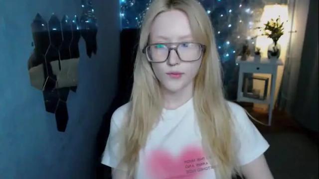 Image 4 of amber_flynn Stream on Chaturbate on 1 month ago