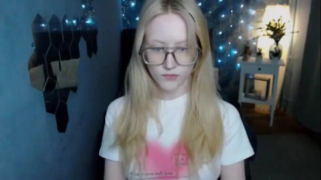 Image 7 of amber_flynn Stream on Chaturbate on 1 month ago
