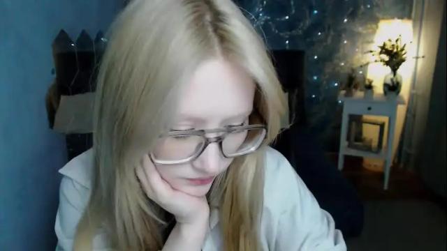 Image 10 of amber_flynn Stream on Chaturbate on 1 month ago