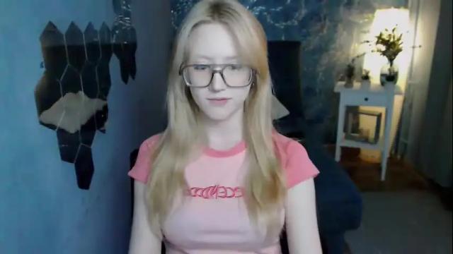 Image 7 of amber_flynn Stream on Chaturbate on 1 month ago
