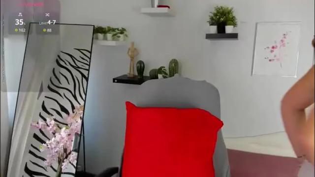 Image 3 of amber_foks Stream on Chaturbate on 2 months ago