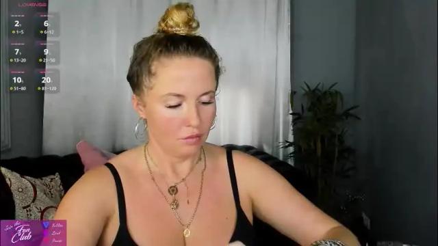 Thumbnail 1, amber_foks's Stream at Chaturbate, 1 month ago