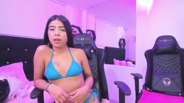 Image 7 of amber_hiill Stream on Chaturbate on 19 months ago