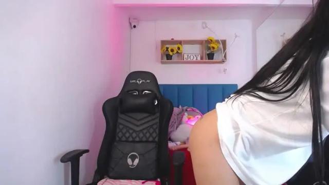 Image 11 of amber_hiill Stream on Chaturbate on 19 months ago