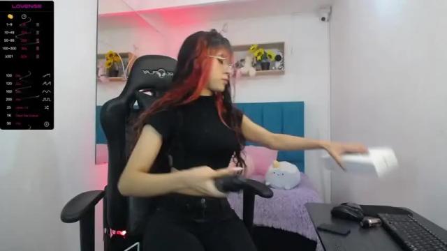 Image 2 of amber_hiill Stream on Chaturbate on 18 months ago