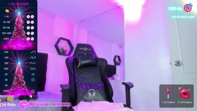 Image 7 of amber_hiill Stream on Chaturbate on 17 months ago