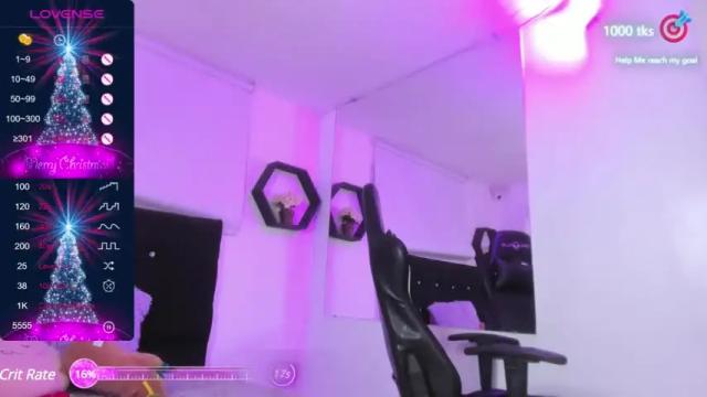 Image 4 of amber_hiill Stream on Chaturbate on 17 months ago