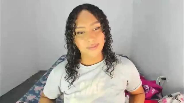 Image 10 of amber_lee20 Stream on Chaturbate on 9 days ago