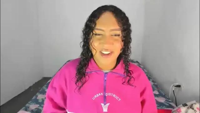 Image 7 of amber_lee20 Stream on Chaturbate on 9 days ago