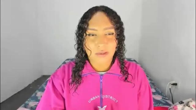 Image 8 of amber_lee20 Stream on Chaturbate on 9 days ago