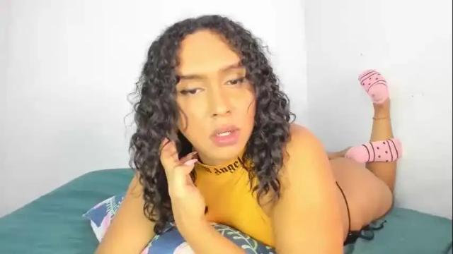 Image 2 of amber_lee20 Stream on Chaturbate on 1 day ago