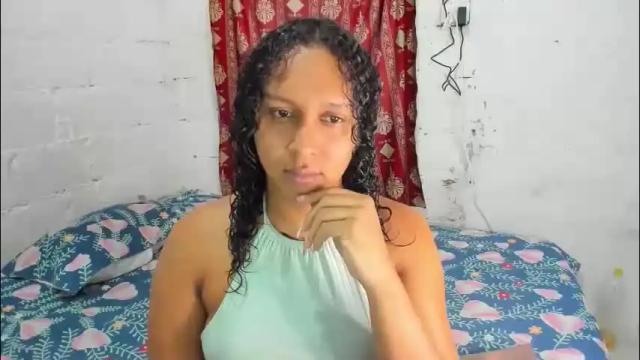 Image 4 of amber_lee20 Stream on Chaturbate on 1 month ago