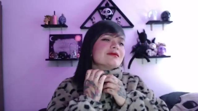 Image 2 of amber_rouss Stream on Chaturbate on 18 months ago