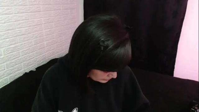 Image 10 of amber_rouss Stream on Chaturbate on 2 days ago