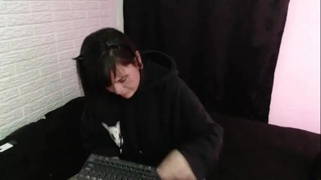 Image 4 of amber_rouss Stream on Chaturbate on 2 days ago