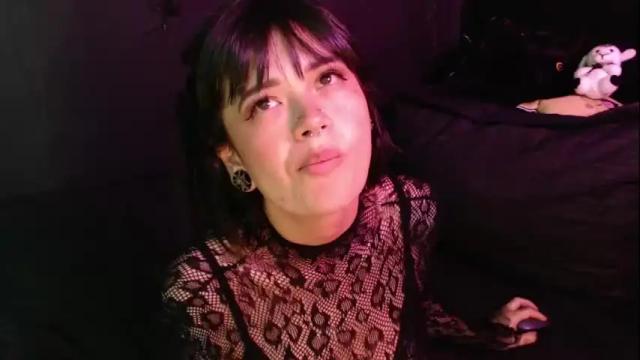 Image 4 of amber_rouss Stream on Chaturbate on 3 months ago