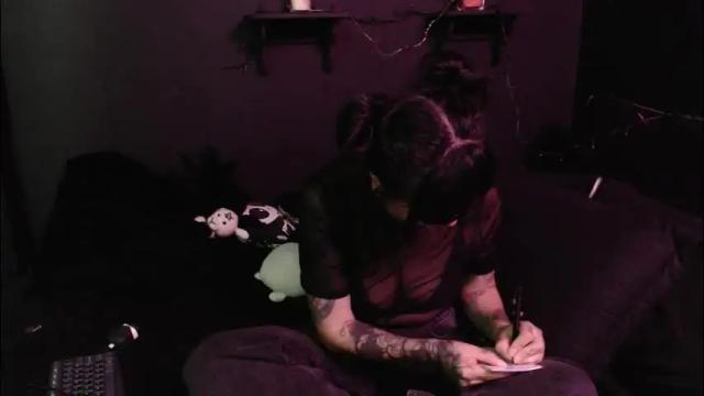 Image 3 of amber_rouss Stream on Chaturbate on 1 month ago