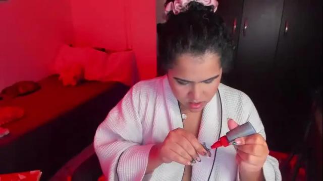 Image 12 of amber_smith20 Stream on Chaturbate on 22 days ago
