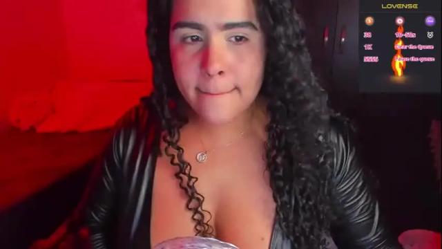 Image 2 of amber_smith20 Stream on Chaturbate on 2 days ago