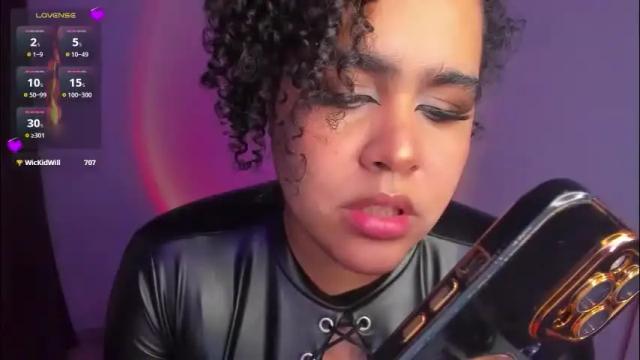 Image 3 of amber_smith20 Stream on Chaturbate on 1 month ago