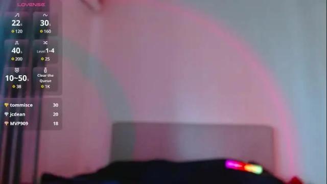 Image 7 of amber_tasty Stream on Chaturbate on 29 days ago