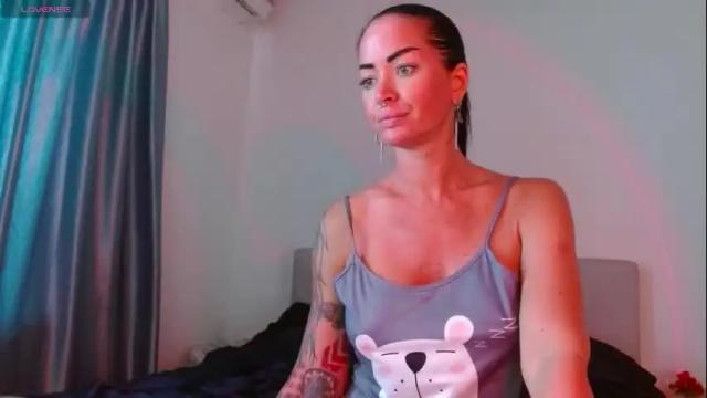 Image 11 of amber_tasty Stream on Chaturbate on 27 days ago