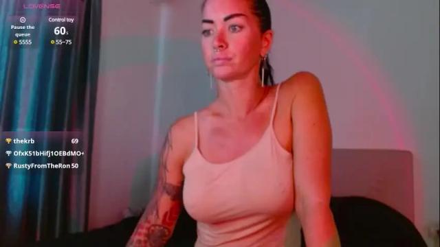 Image 6 of amber_tasty Stream on Chaturbate on 23 days ago