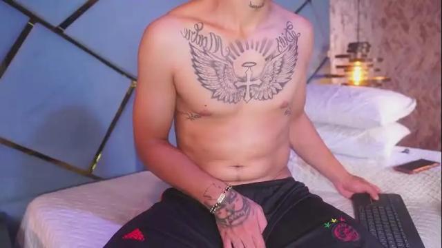 Image 4 of amber_tonny25 Stream on Chaturbate on 1 month ago