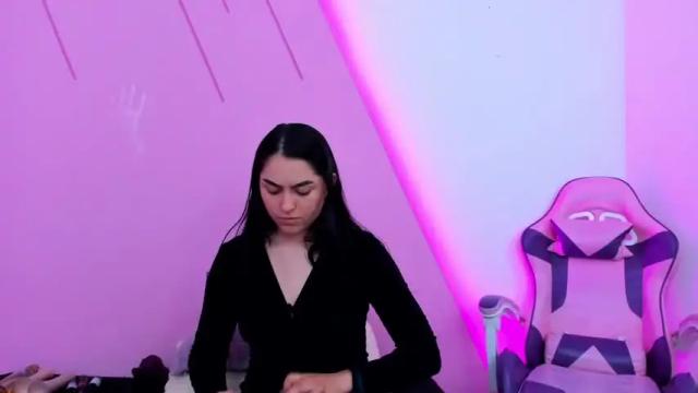 Image 6 of amber_westt Stream on Chaturbate on 20 months ago