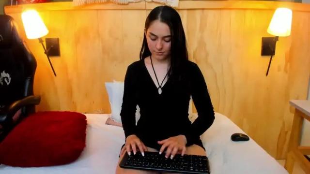 Image 11 of amber_westt Stream on Chaturbate on 20 months ago