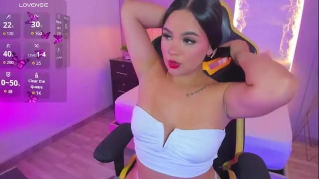 Image 3 of amber_white25 Stream on Chaturbate on 3 months ago