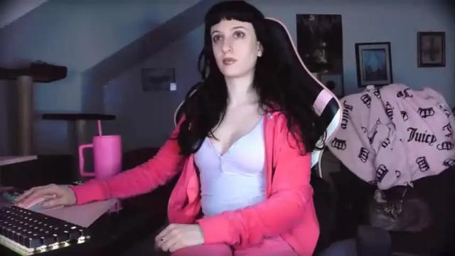 Image 11 of amberangel666 Stream on Chaturbate on 19 months ago