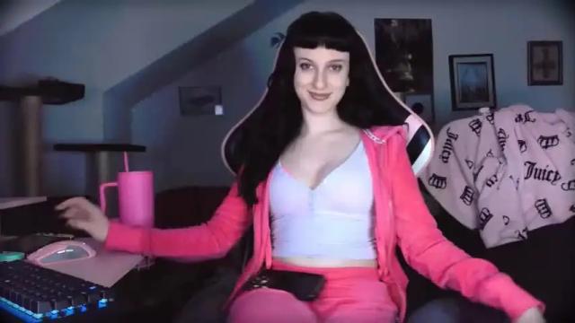 Image 8 of amberangel666 Stream on Chaturbate on 19 months ago