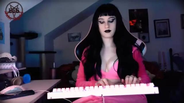 Image 10 of amberangel666 Stream on Chaturbate on 17 months ago