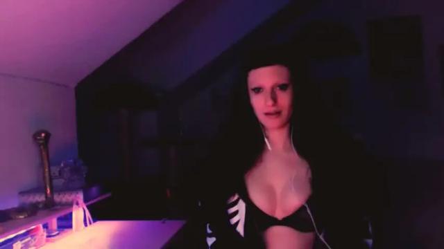 Image 4 of amberangel666 Stream on Chaturbate on 16 months ago