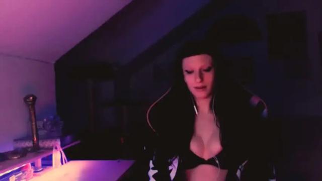 Image 7 of amberangel666 Stream on Chaturbate on 16 months ago