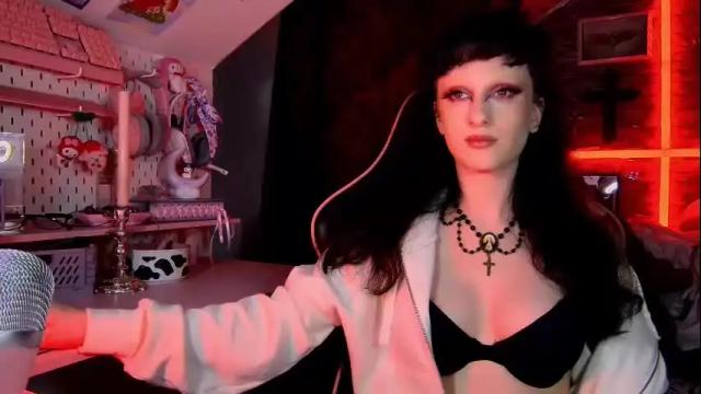 Image 3 of amberangel666 Stream on Chaturbate on 26 days ago