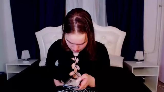 Image 3 of amberbrownnnn Stream on Chaturbate on 16 months ago