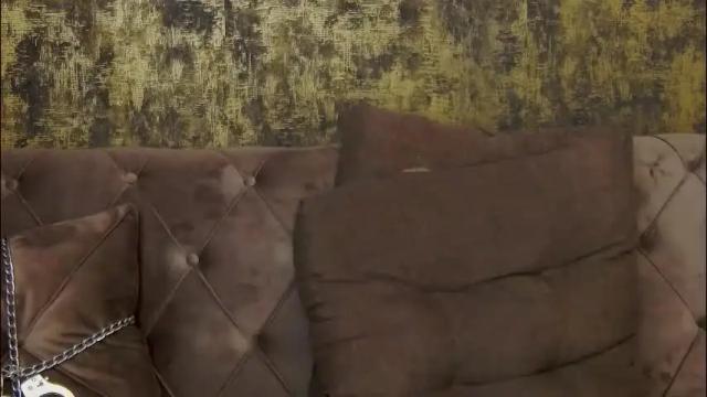 Image 6 of ambercrost Stream on Chaturbate on 2 months ago