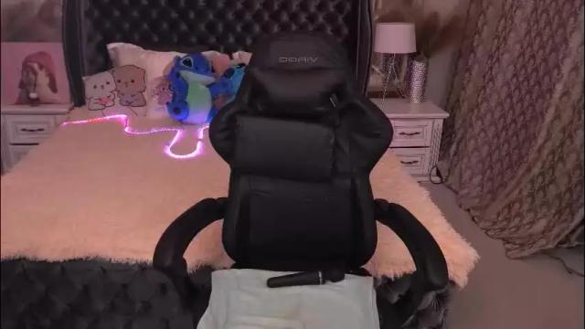 Image 4 of amberdismond Stream on Chaturbate on 2 months ago