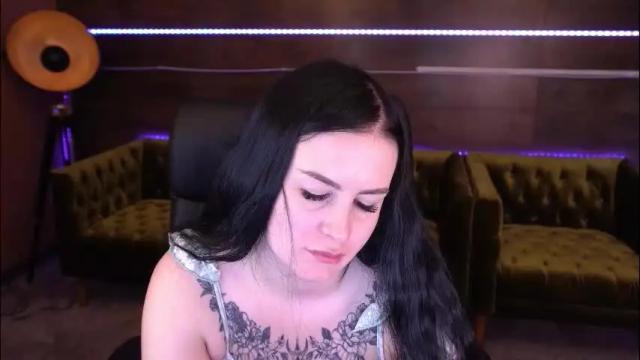 Image 12 of amberdismond Stream on Chaturbate on 29 days ago