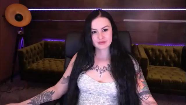 Image 3 of amberdismond Stream on Chaturbate on 29 days ago